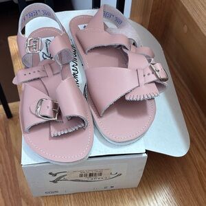 Brand new leather pink fringe girls sandals